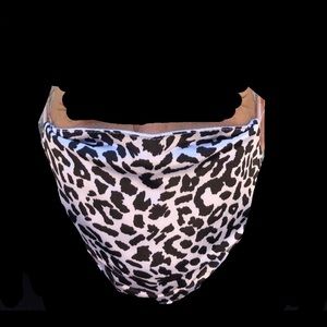 Leopard facemask